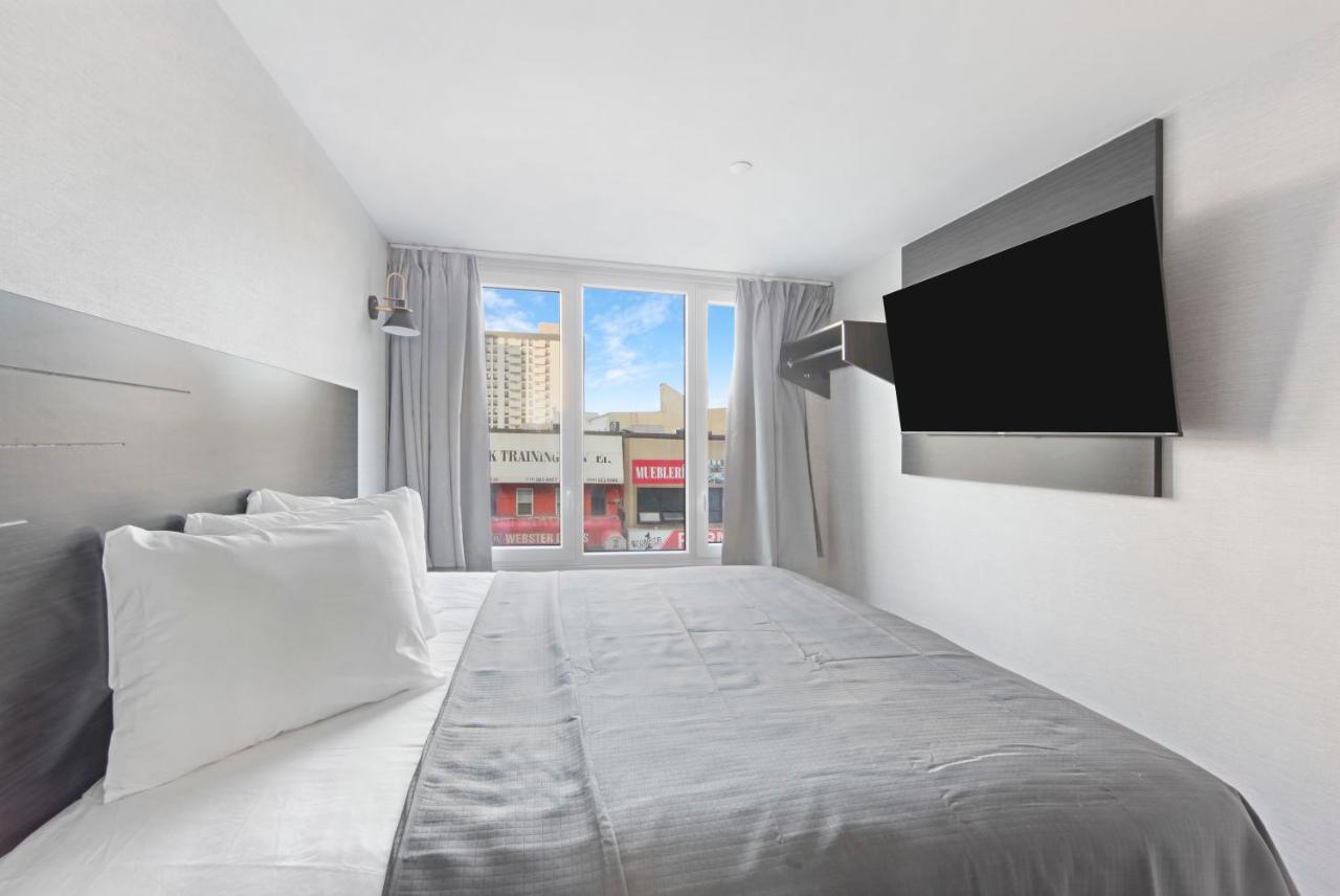Hotel Tremont Bronx Yankee Stadium New York Exterior photo